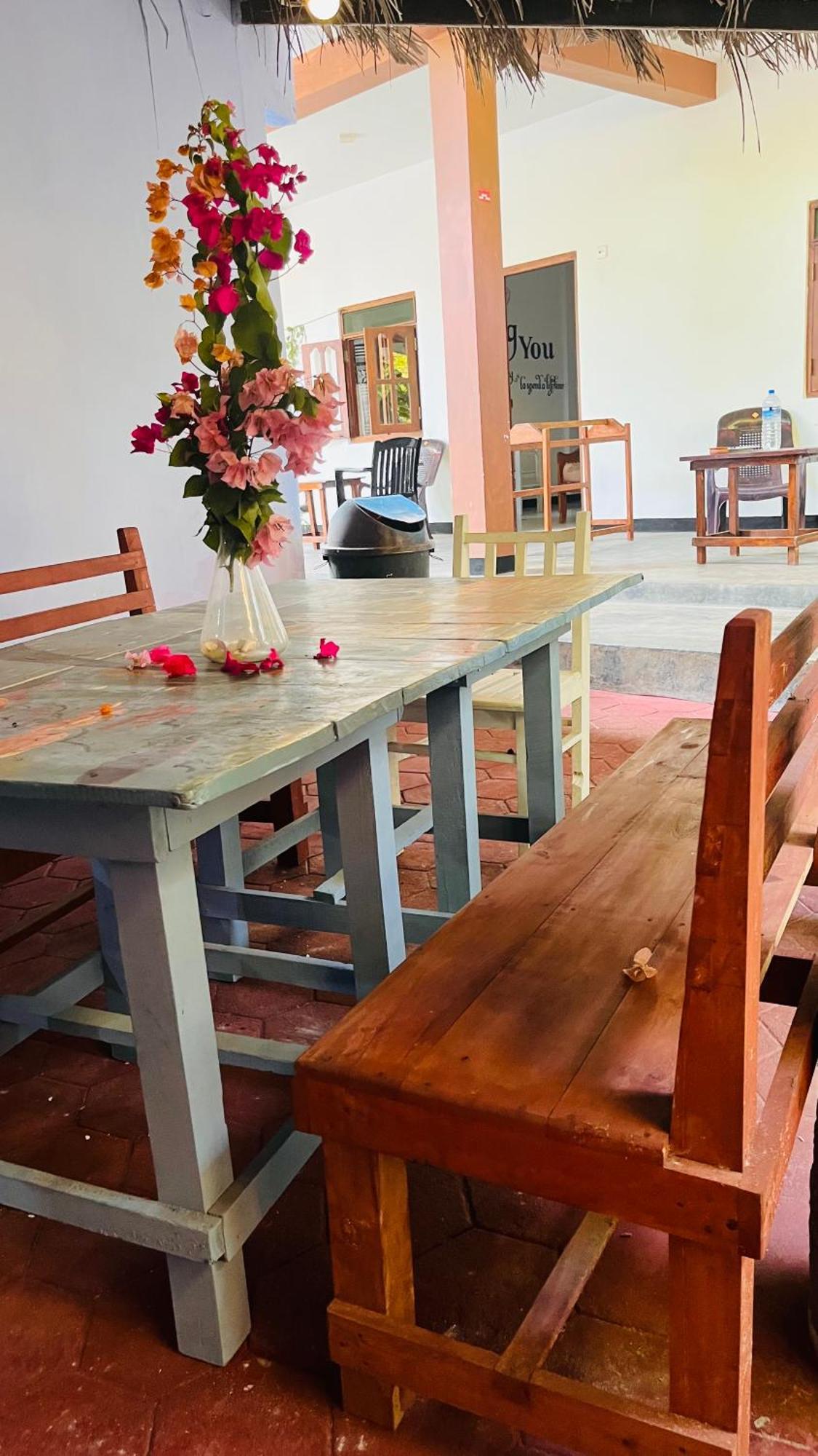 Lobster Inn تريكونامالاي المظهر الخارجي الصورة